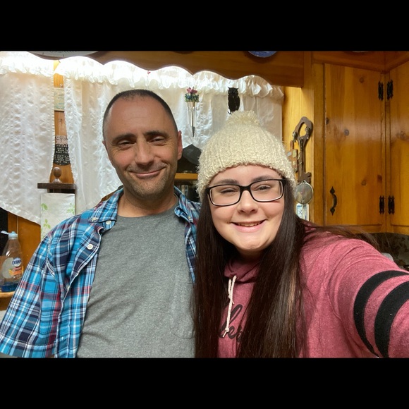 Meet your Posher, Chloe - Picture 2 of 2